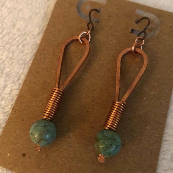 handmade copper turquoise dangle earrings - Picture 2 of 5